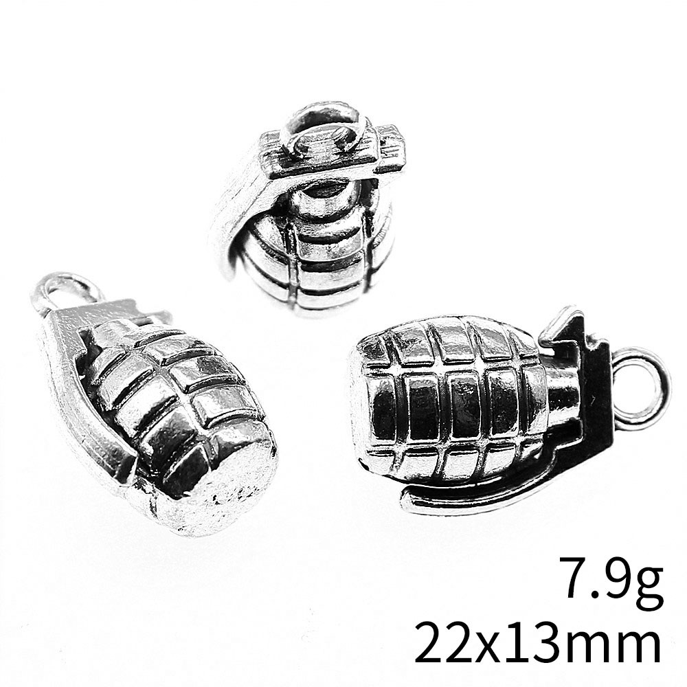 8 breloques en forme de pistol - Vintage Fashion Stores avis et prix